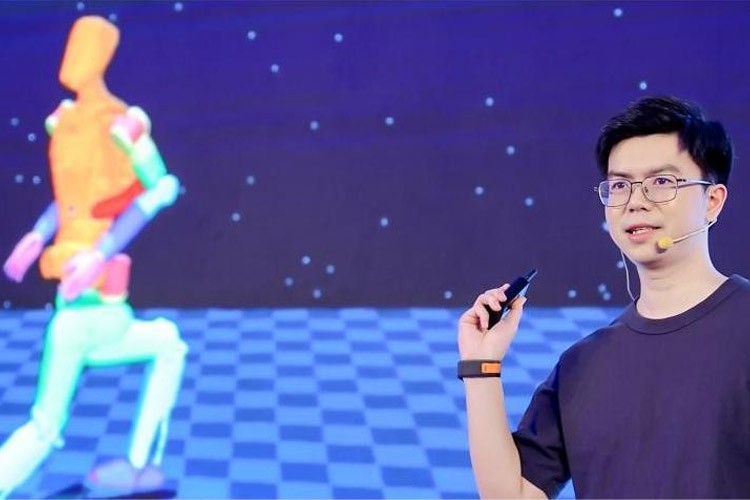 天才少年稚晖君555000jcjc公海机器人走路进场！AI模型做大脑，目标售价20万以内